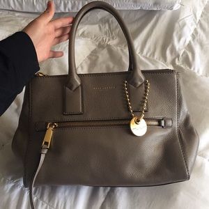 LIKE NEW CLEAN recruit east/west Marc Jacobs Tote